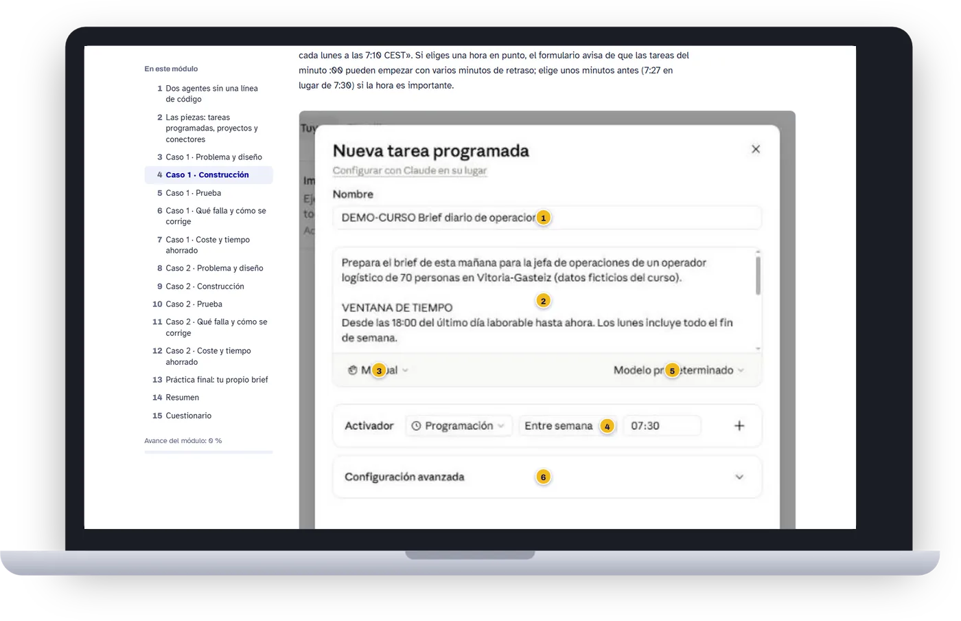 Portátil con un módulo del curso Creación de agentes abierto en el aula virtual: formulario de nueva tarea programada para un brief diario de operaciones